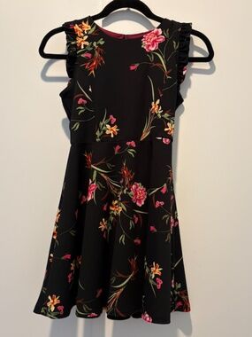 Ava & Yelly Floral Fit & Flare Dress Girls Size 10 Black Pink Ruffle Sleeve
